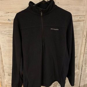 Black Columbia fleece half zip up
